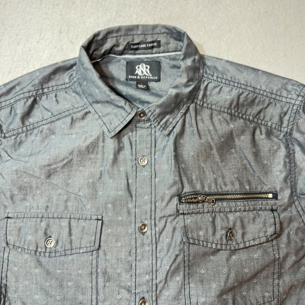 Rock & Republic Button Down Mens Large Gray Excellent Short Sleeve Zip Detail